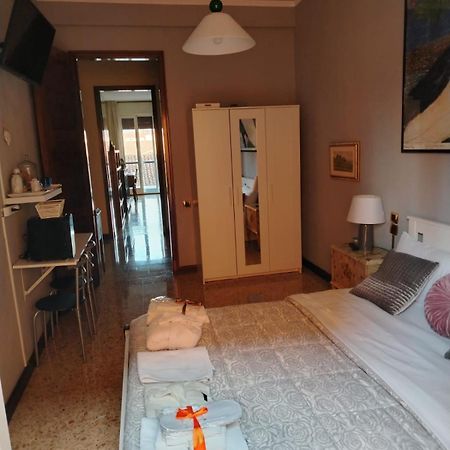 B&B Califano- 2 Leoni Верона Экстерьер фото