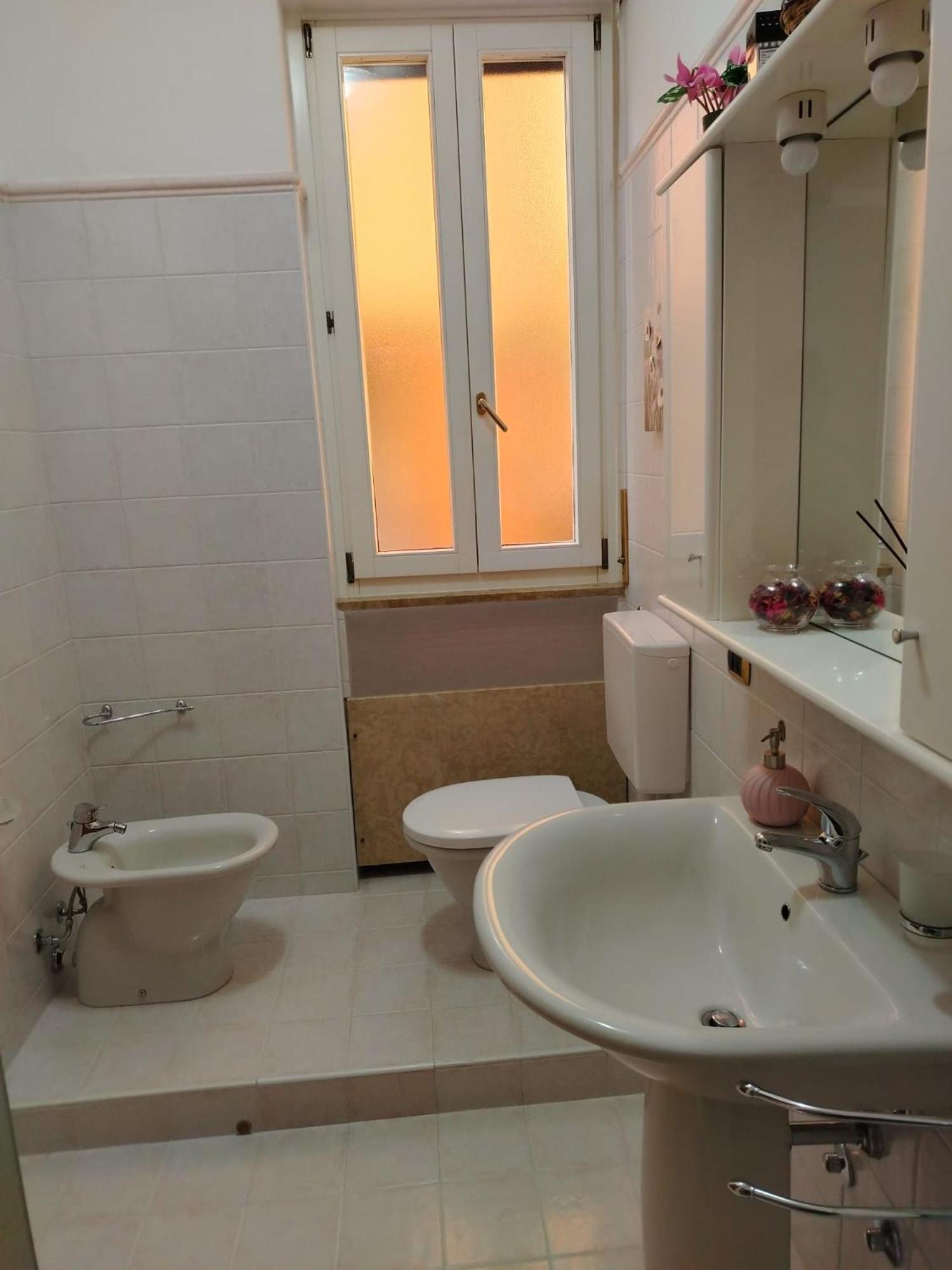 B&B Califano- 2 Leoni Верона Экстерьер фото