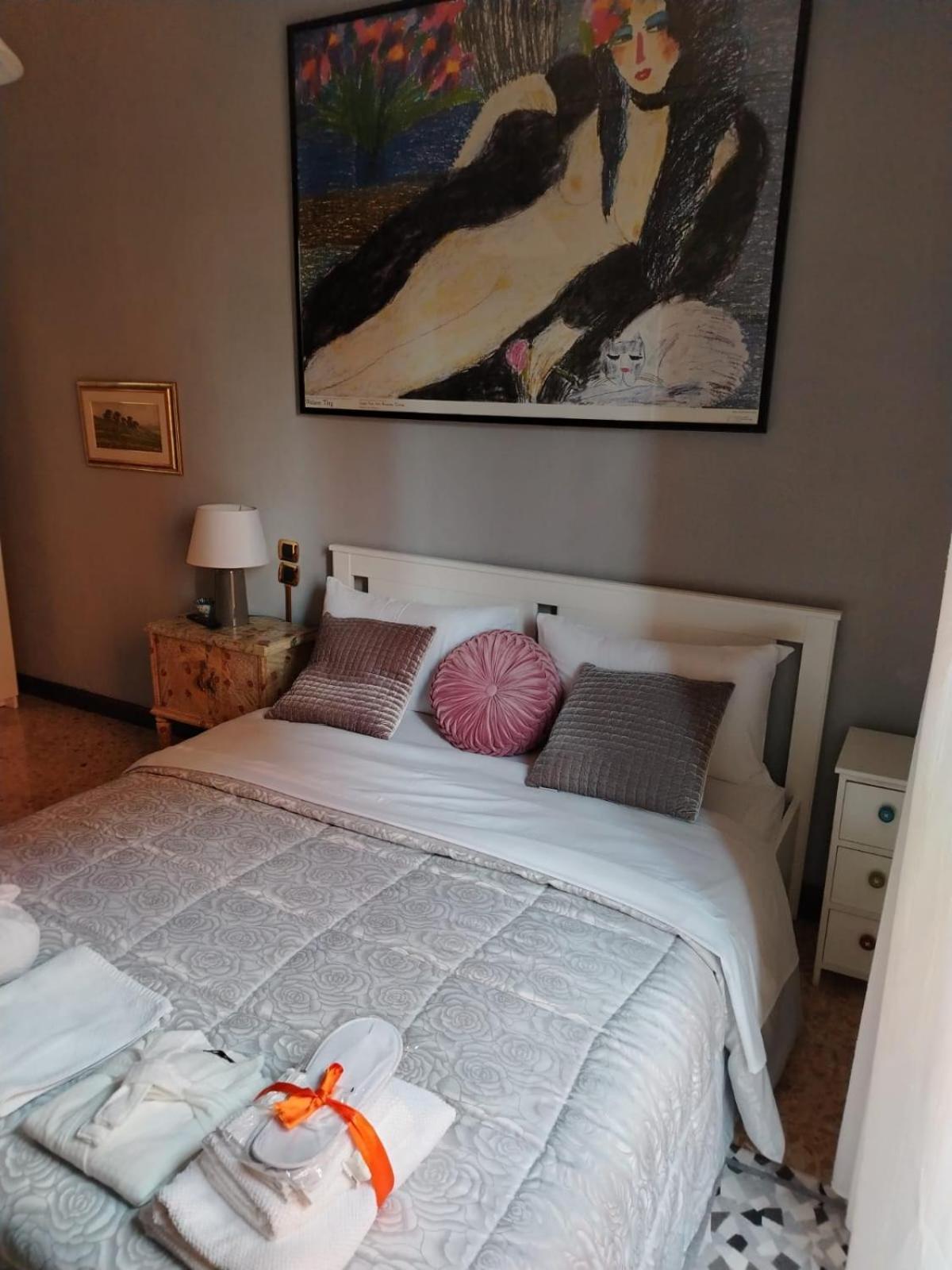 B&B Califano- 2 Leoni Верона Экстерьер фото
