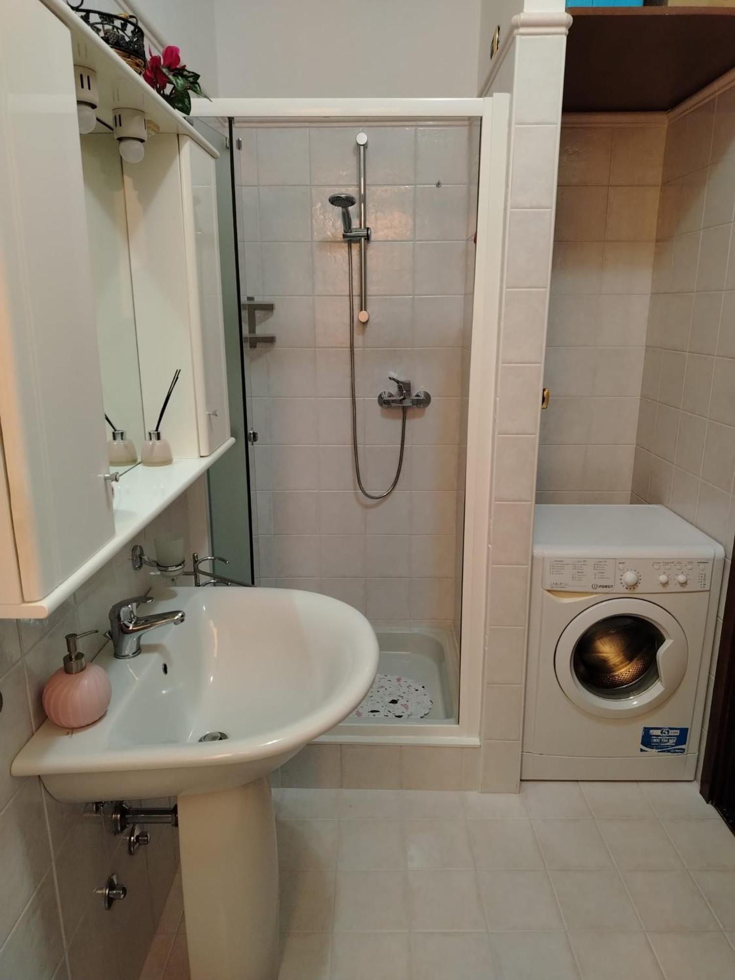 B&B Califano- 2 Leoni Верона Экстерьер фото