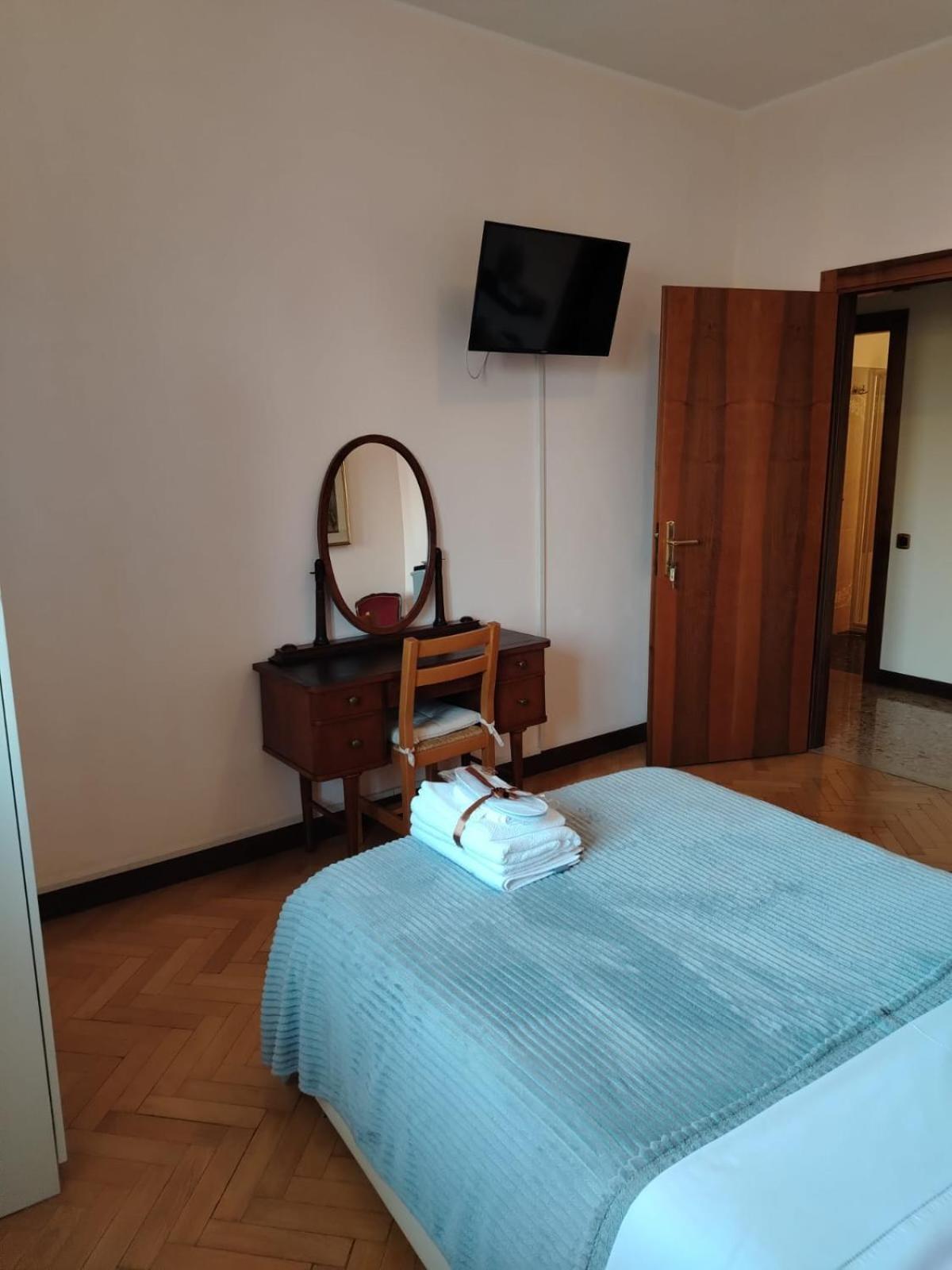 B&B Califano- 2 Leoni Верона Экстерьер фото